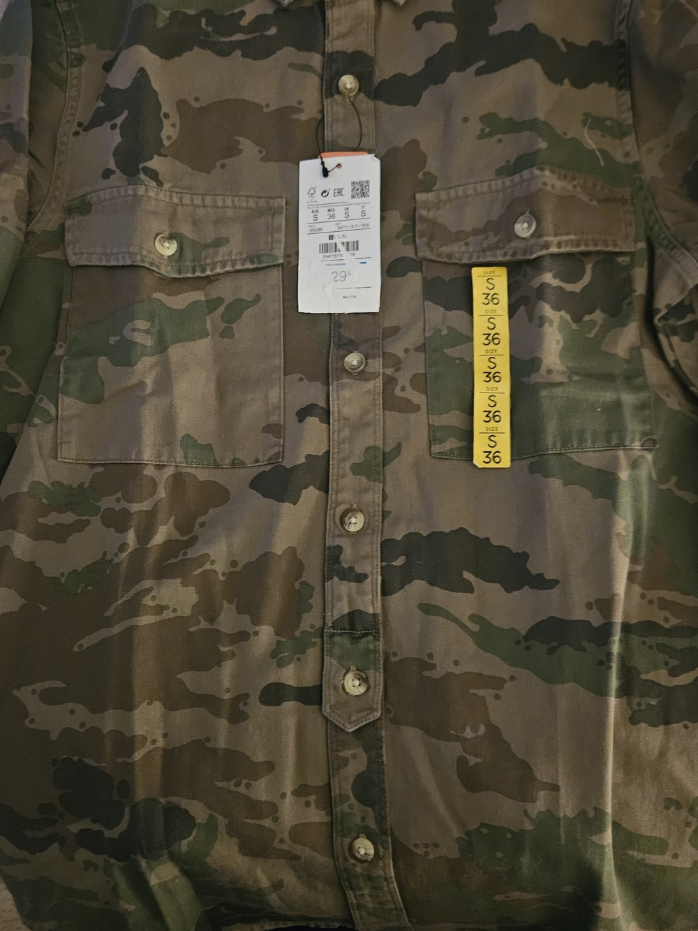 Pull&Bear Camo Button Up Shirt - Women's Small